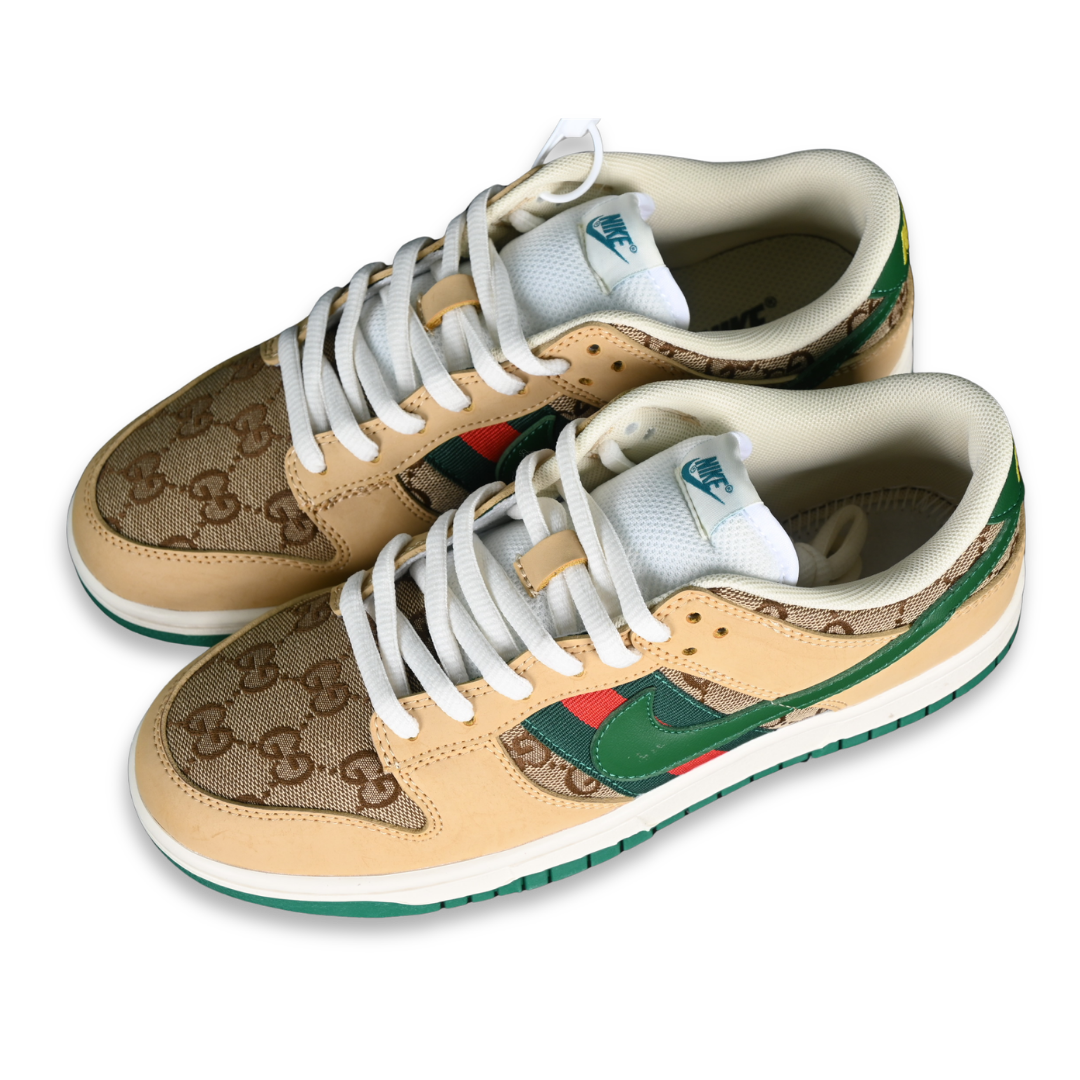 SB DUNK LOW "GUCCI"