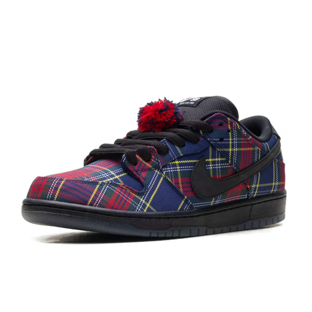 SB DUNK LOW "Nardwuar"