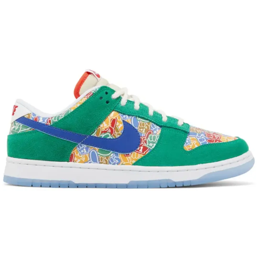 SB DUNK LOW “Foam Finger"