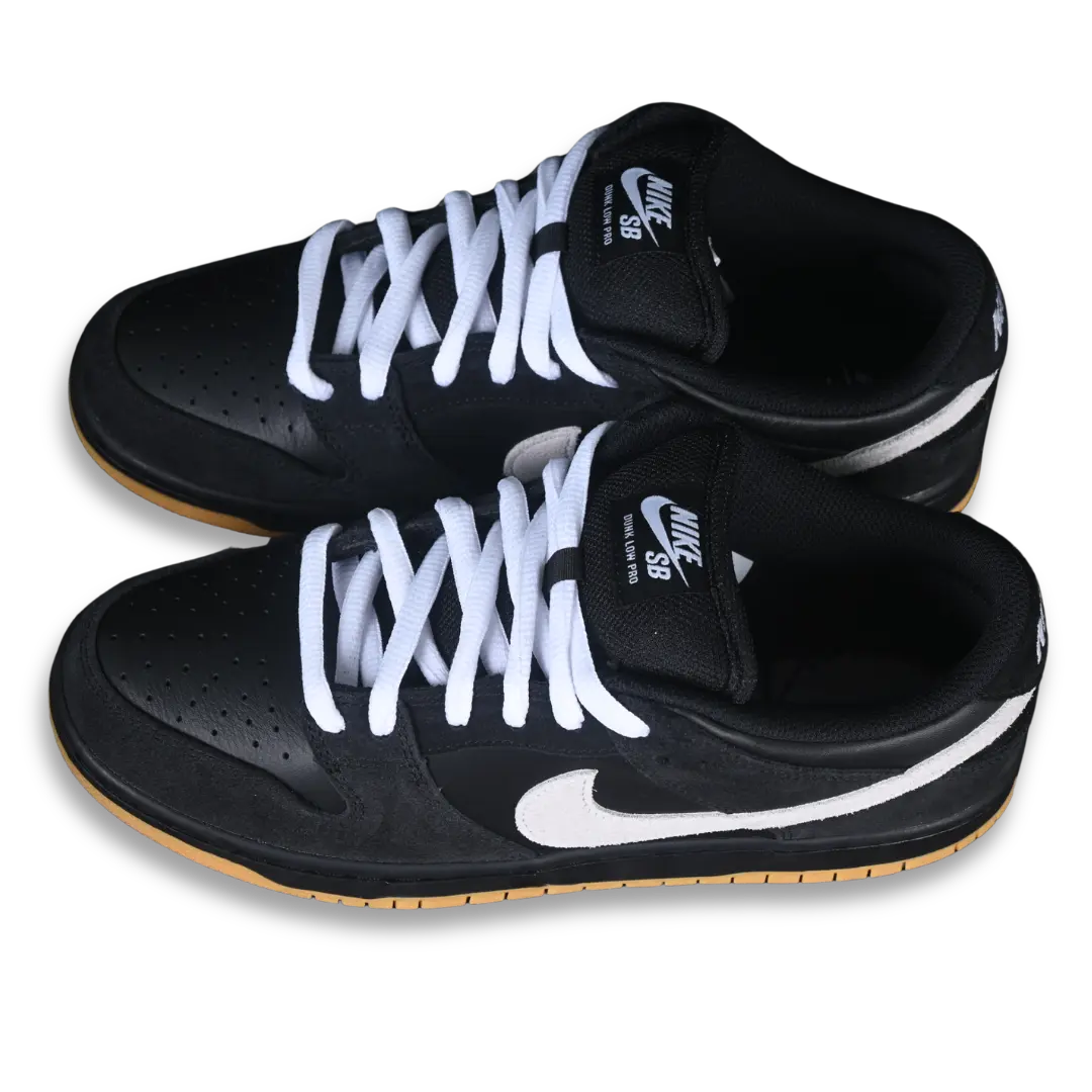 SB DUNK LOW PRO "All Black Gum"